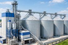 комбикормовый завод с силосами и производственной линией для кормов Дамате